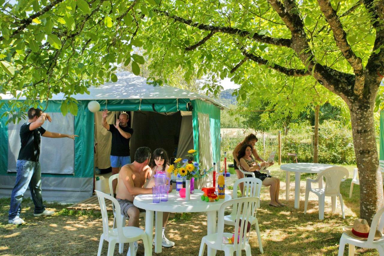Camping La Plage Lot Vallee De La Dordogne Rocamadour Meyronne Exterior foto